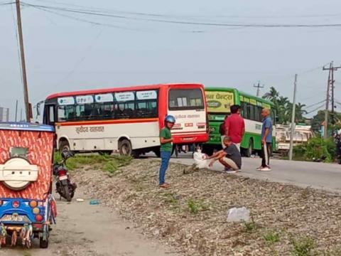 झापामा मोटरसाइकल दुर्घटनामा परि तिन जनाको मृत्यु